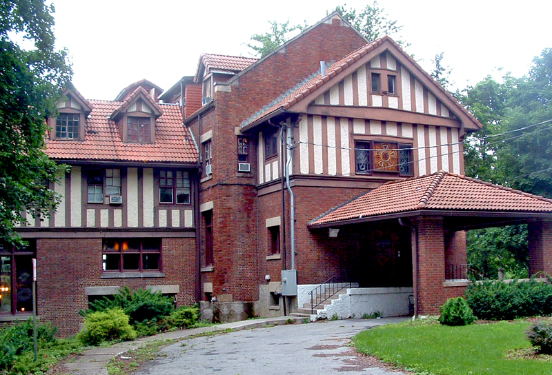 230 Willard Way